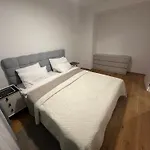 Cozy Apartment *